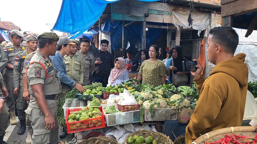 Pasca Penertiban, Pedagang Pasar Kuliling Harapkan Dialog dengan Bupati Madina