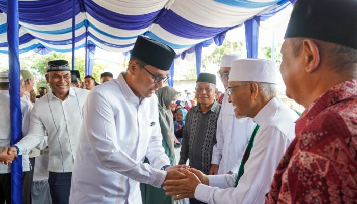 Rico Waas Ajak Warga Medan Terapkan Sikap Sabar, Jujur, Adil, Dan Dermawan
