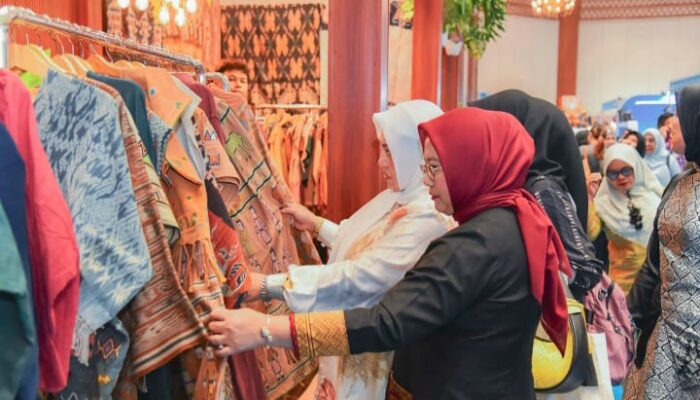 Ketua Dekranasda Batubara Hadiri INACRAFT October 2025 Vol.4 Di Jakarta
