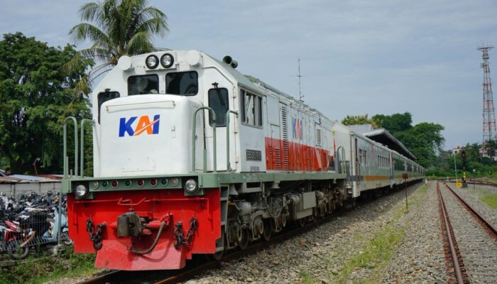 PT Railink Terus Himbau Masyarakat Untuk Tidak Beraktivitas Di Jalur Kereta Api