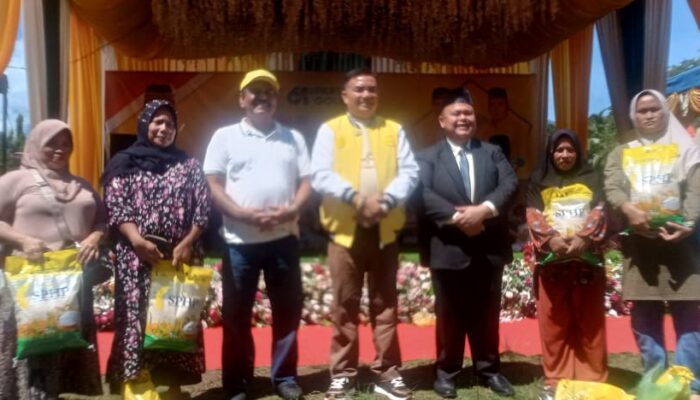 Ribuan Warga Aceh Tenggara Serbu Sembako Murah Golkar