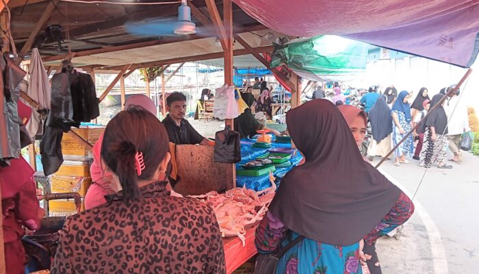 Pedagang Pasar Eks Bioskop Tapanuli Bantah Isu Sepi Pembeli
