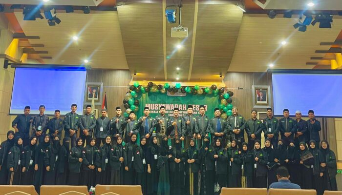 Aris Munandar Nahkodai Remaja Masjid Raya Baiturrahman 2025-2027