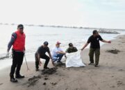PGN Gelar Aksi Bersih Pantai, 1,1 Ton Sampah Terangkat Dari Tanjung Pasir Banten