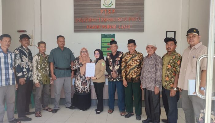 Warga Ujung Batu IV Laporkan Dugaan Penyelewengan Dana Desa Ke Kejari Palas
