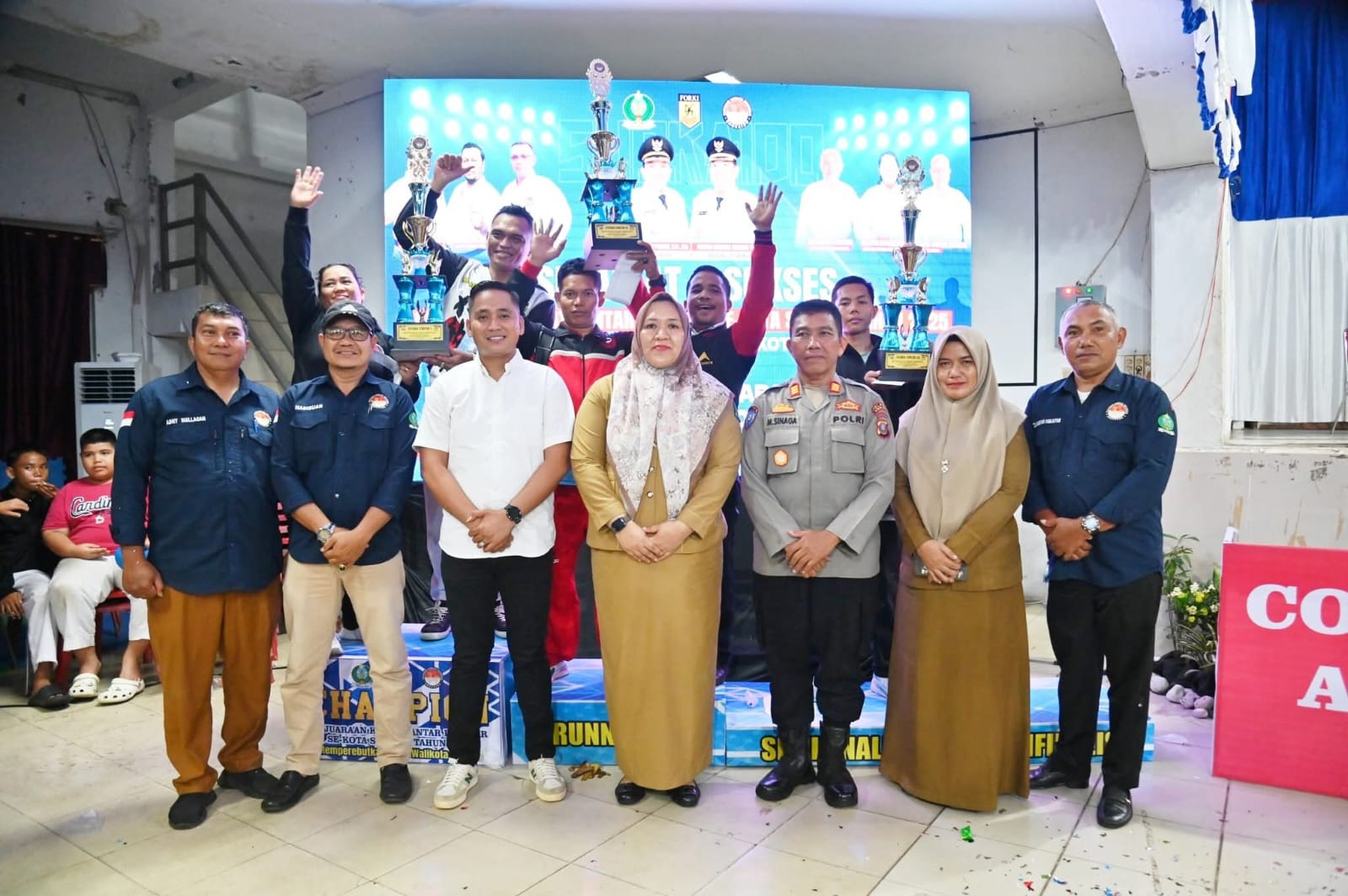 Plt. Sekda Kota Sibolga Tutup Kejuaraan Karate Shokaido Antar Pelajar Tahun 2025