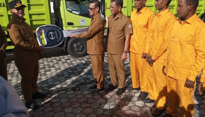 Empat Dump Truk Tambahan Belum Memadai Angkut Sampah