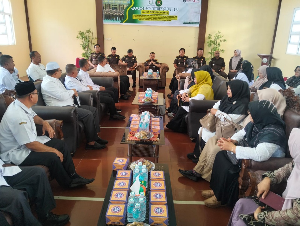 Kejari Abdya Kawal Proyek Swakelola, Para Kepala Sekolah Lega