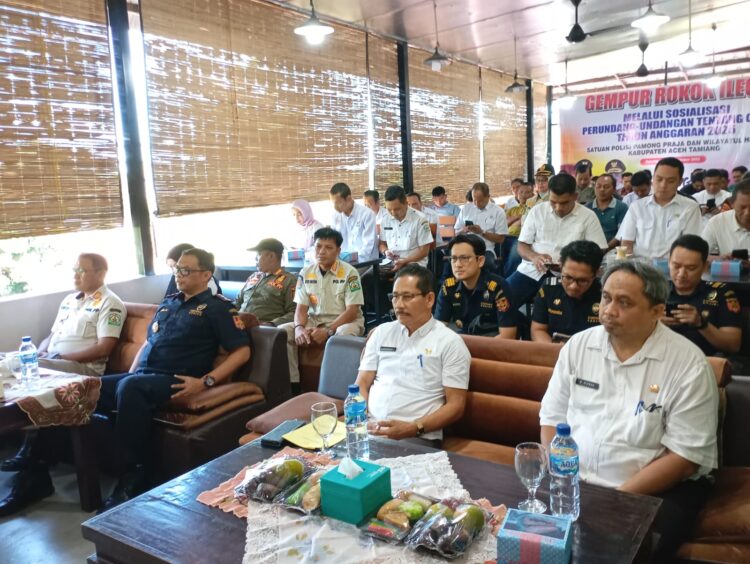 Satpol PP Dan WH Aceh Tamiang Sosialisasikan Undang-Undang Cukai