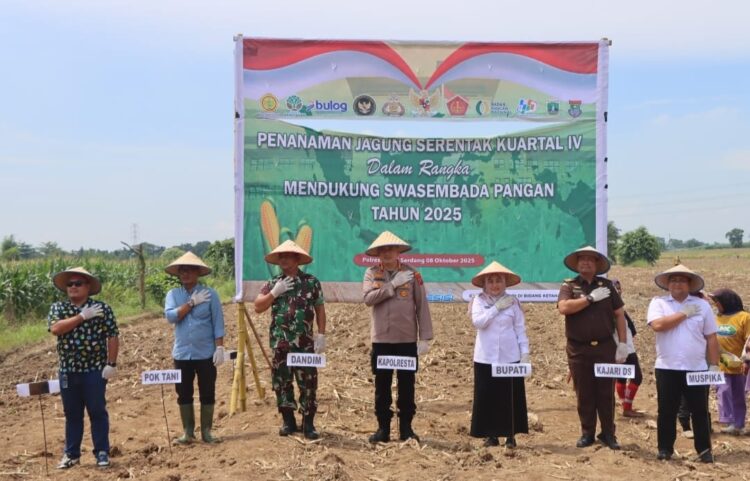 Polresta Deliserdang Gelar Penanaman Jagung Serentak Di Tanjungmorawa