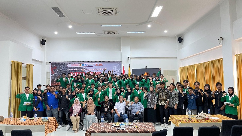 Dekan FISIP Unimal, Dr. Teuku Zulkarnaen: Mahasiswa Komunikasi Harus Berani Dan Cerdas