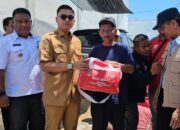 Wali Kota Langsa Serahkan Bantuan Masa Panik Korban Kebakaran
