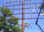 Kerangka Papan Reklame Di Langsa Mulai Keropos Ancam Keselamatan Pelintas