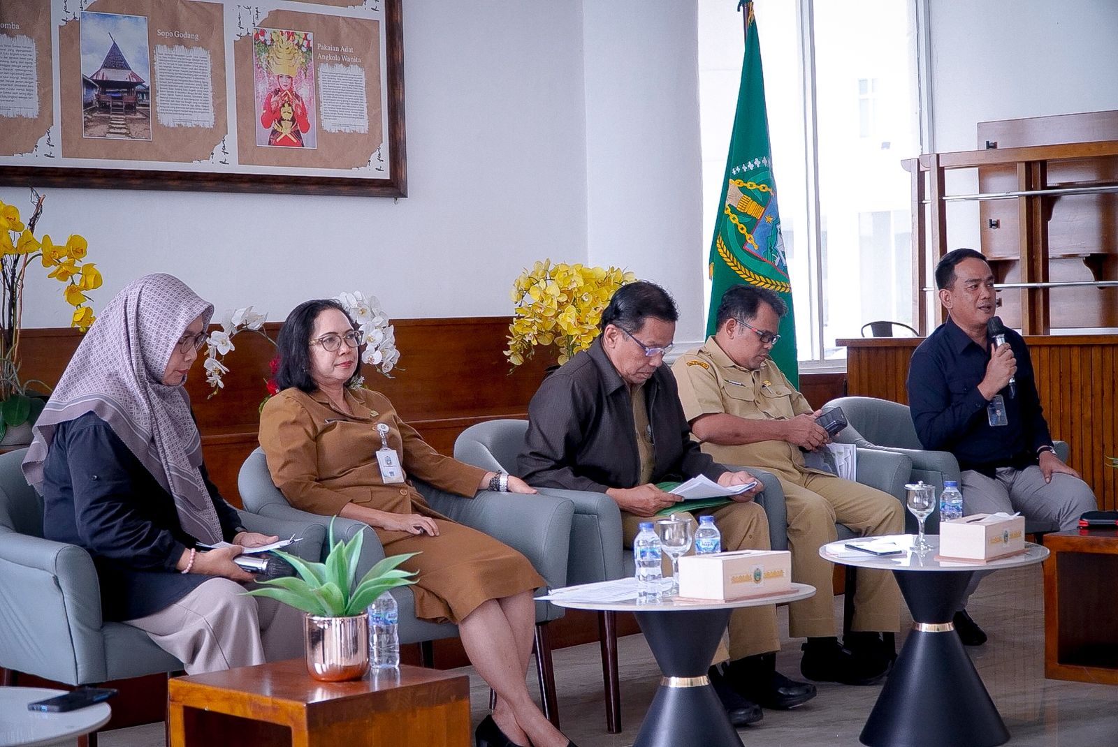 Bulog Sumut Salurkan 1.356 Ton Jagung Pakan Untuk Peternak Ayam Petelur Mandiri