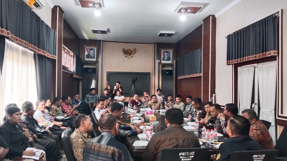 Bupati HM Salim Fakhry Silahturahmi Bersama Pendeta Se-Aceh Tenggara
