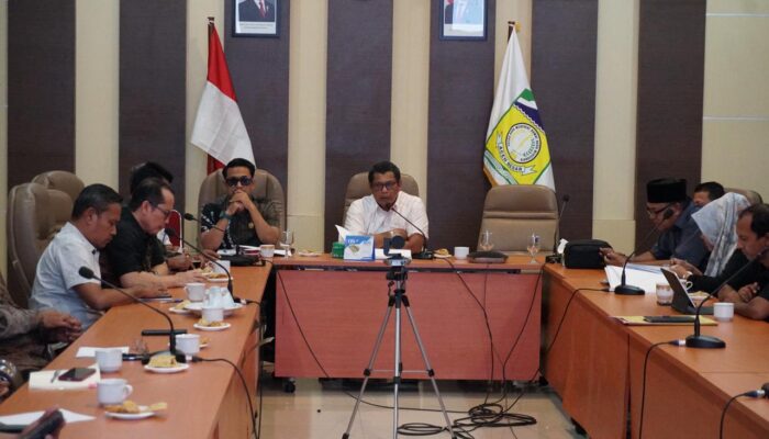 Sekdakab Aceh Besar Pimpin Pembahasan Raqan Rencana Induk Pembangunan Kepariwisataan