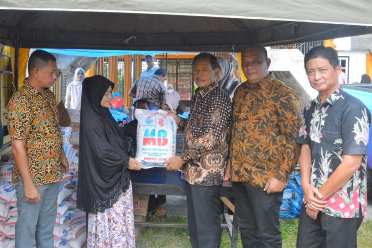 Warga Sabang Serbu Pasar Murah