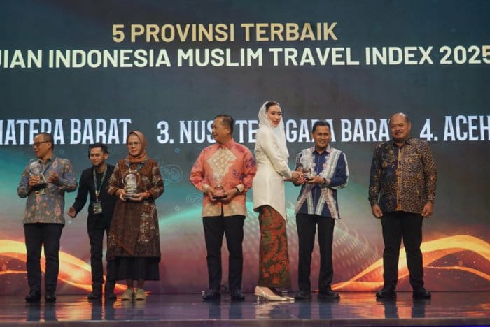 Pemerintah Aceh Raih Dua Penghargaan Di Ajang Indonesia Muslim Travel Index 2025