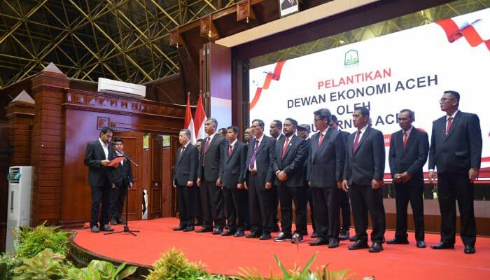 Mualem Lantik Dewan Ekonomi Aceh