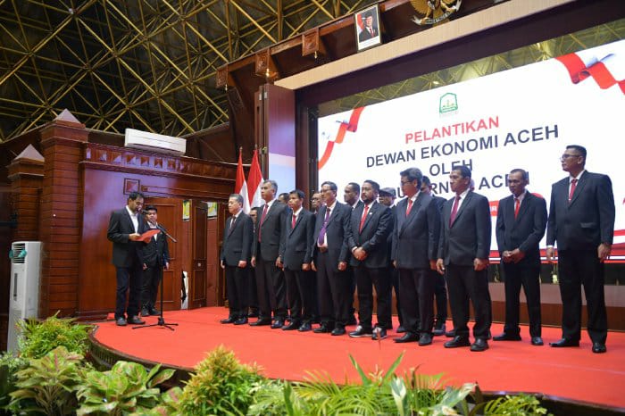 Mualem Lantik Dewan Ekonomi Aceh