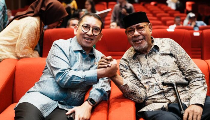 Buku Karya Musisi Enteng Tanamal Singung Hak Cipta dan Tata Kelola Royalti Musik Indonesia