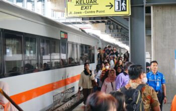 PT Railink mencatat pertumbuhan signifikan pada jumlah penumpang layanan Kereta Api Srilelawangsa selama periode Januari hingga September 2025. Berdasarkan data operasional, total pengguna layanan KA Srilelawangsa pada dua relasi, yakni Medan– Bandara Kualanamu dan Medan hingga Kualabingai, mengalami peningkatan dibandingkan periode yang sama tahun sebelumnya.