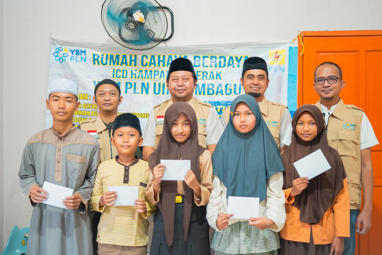 PLN UIP Sumbagut Dan YBM Salurkan Santunan Anak Yatim Di Hamparan Perak