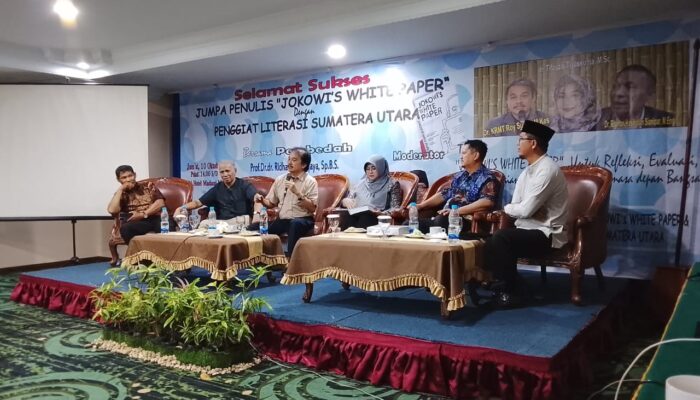 Roy Suryo Janji Terbitkan Buku “Gibran Black White”