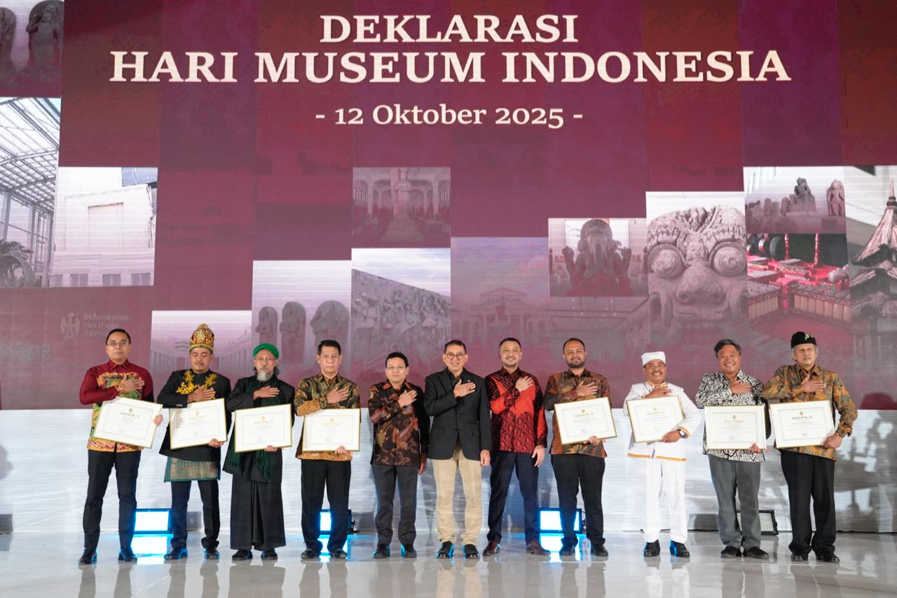 Menbud Serahkan Sertifikat Pendaftaran Museum untuk Museum Pidie Jaya Aceh