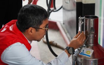 Pertamina Patra Niaga Regional Sumatera Bagian Utara (Sumbagut) terus memastikan pelayanan energi kepada masyarakat berjalan optimal dengan melakukan pengecekan rutin setiap hari terhadap seluruh Stasiun Pengisian Bahan Bakar Umum (SPBU) di wilayah Aceh, Sumatera Utara, Riau, Kepulauan Riau, dan Sumatera Barat.