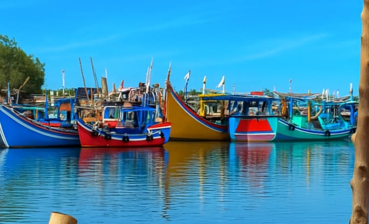 Menunggu Kolam Labuh, Harapan Nelayan Sigli Di Tengah Muara Dangkal