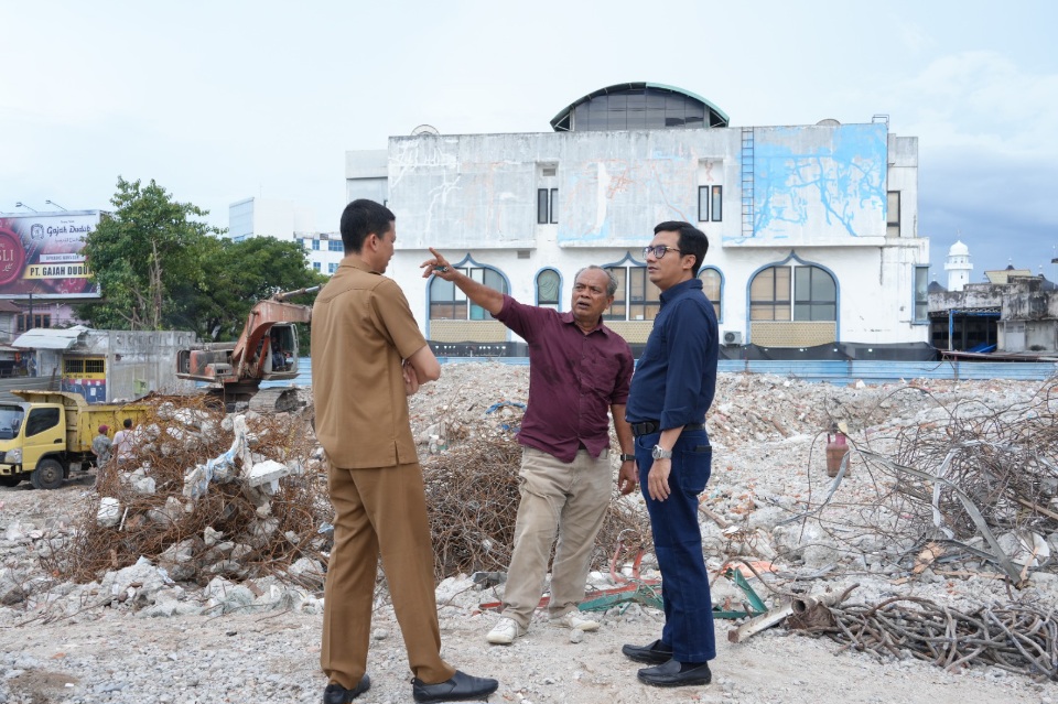 Ketua DPRK Minta Rekanan Pacu Pembongkaran Pasar Aceh