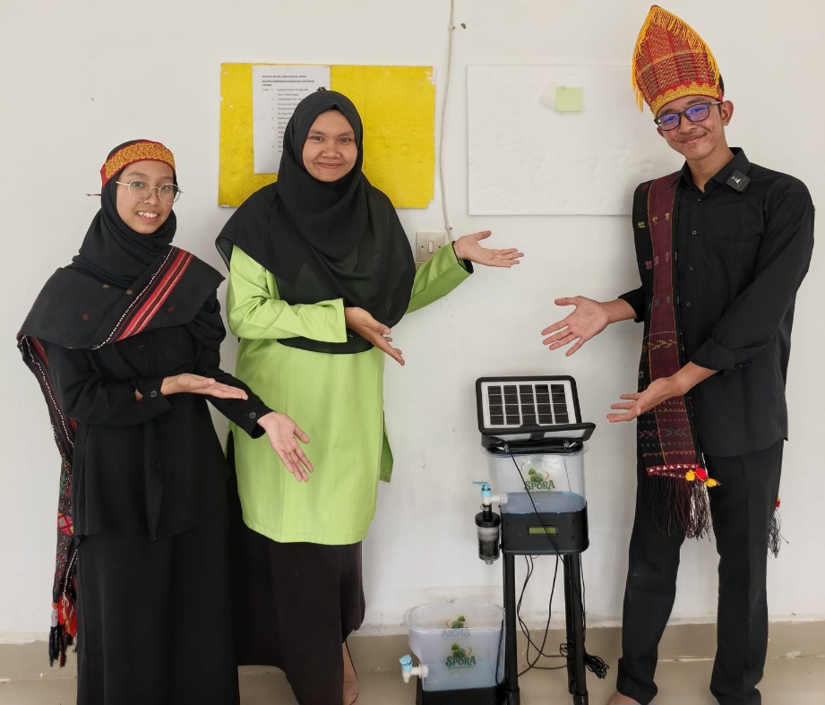 Tim Riset MAN IC Tapsel Ukir Prestasi Nasional Di Ajang Sobat Competition 2025