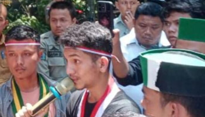 Desakan Pencopotan Plt Kadis PUPR Madina Mencuat Akibat Dugaan Suap Rp7,2 Miliar