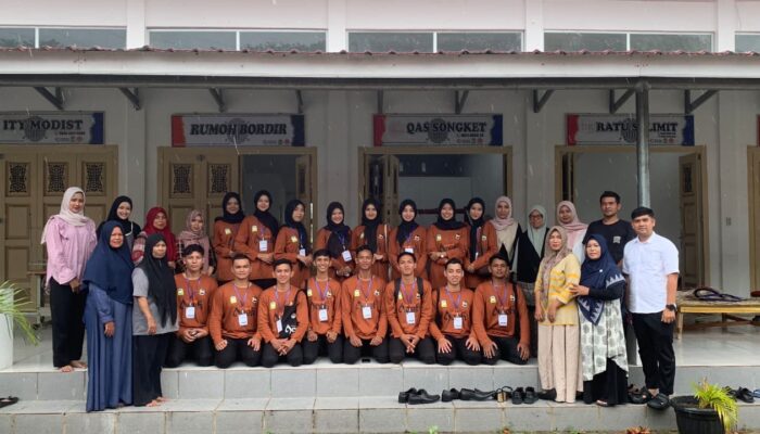 Finalis Duta Wisata Aceh Besar Kunjungi Dekranasda, Kenali Potensi Ekonomi Kreatif Lokal