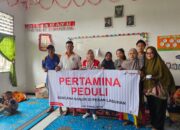 Respons Cepat Pertamina Patra Niaga Regional Sumbagut Bantu Warga Pasca Luapan Sungai Deli