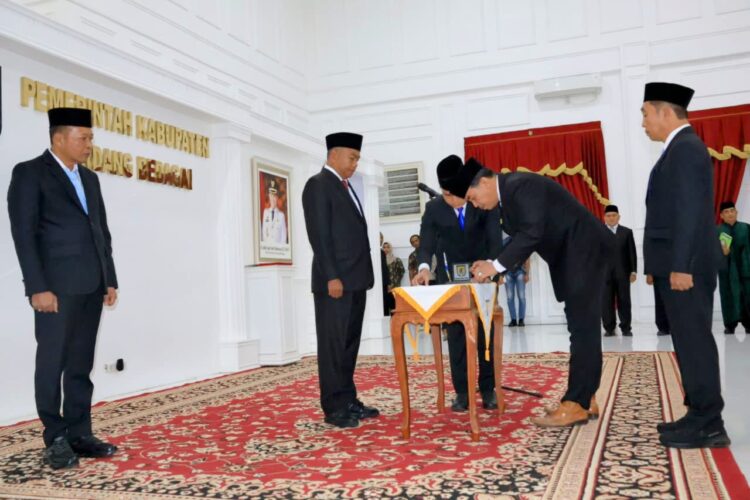 Bupati Sergai Tekankan Birokrasi Efisien Dan Adaptif Pejabat Baru