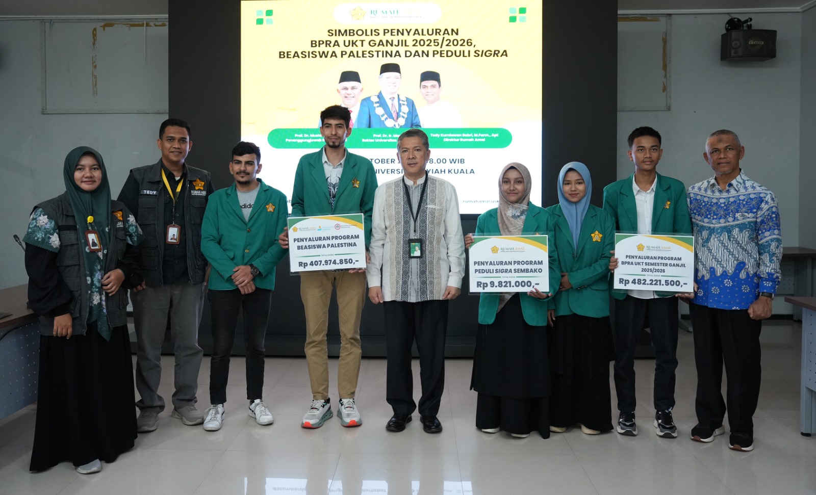 Rumah Amal Salurkan Dana Zakat Untuk Mahasiswa Dan Masyarakat