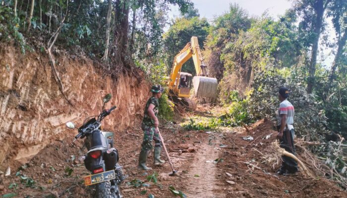 Satgas TMMD Ke-126 Kodim 0119/BM Gencar Buka Akses Jalan Demi Kemajuan Desa