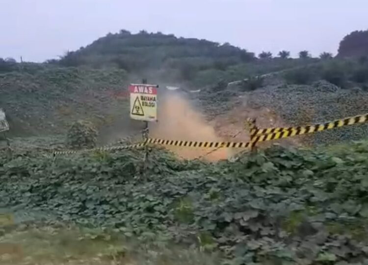Pipa Gas Bocor Di Kebun Sawit PTPN I Regional 6