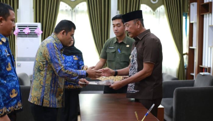 Diduga Imbas Suap Rp7,2 Miliar, Bupati Madina Copot Plt Kadis PUPR