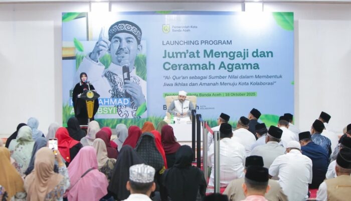 Wali Kota Illiza Launching Program Jum’at Mengaji