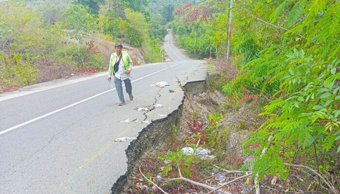 Tinjau Kondisi Jalan Krueng Raya – Batas Pidie, Dinas PUPR Aceh Pastikan Keandalan Infrastruktur