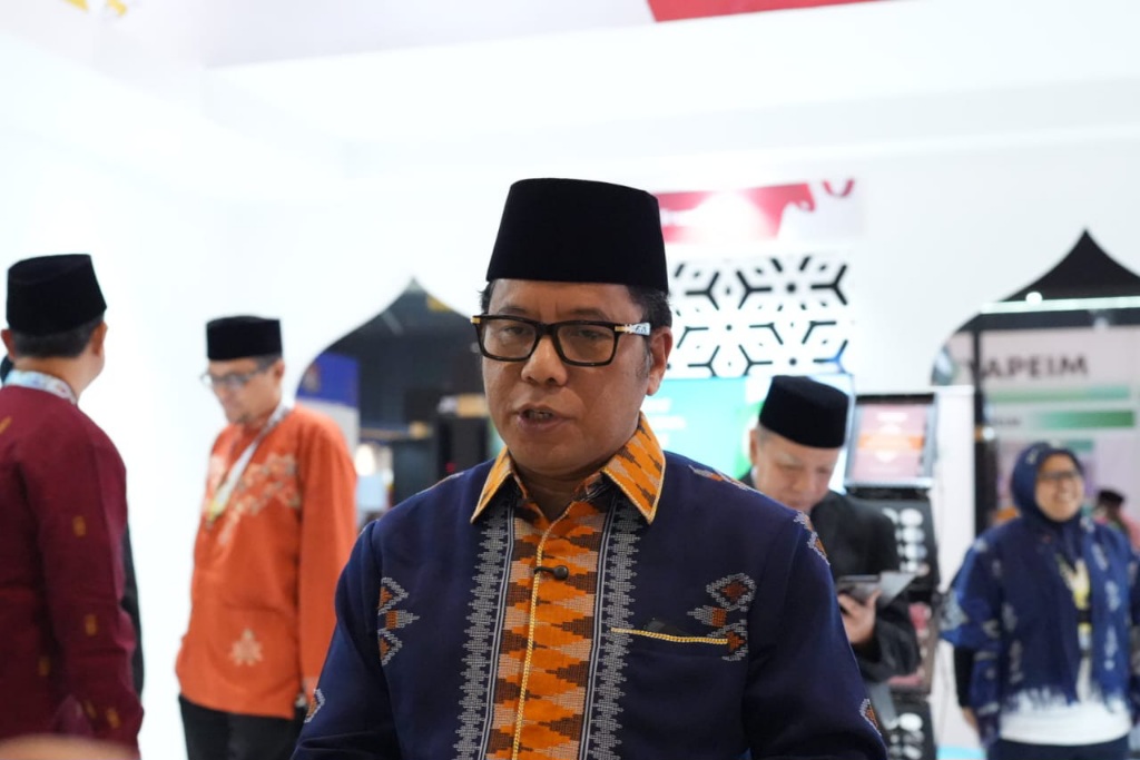 Kemenag Masuk Tiga Besar Kementerian Berkinerja Terbaik Versi IndoStrategi