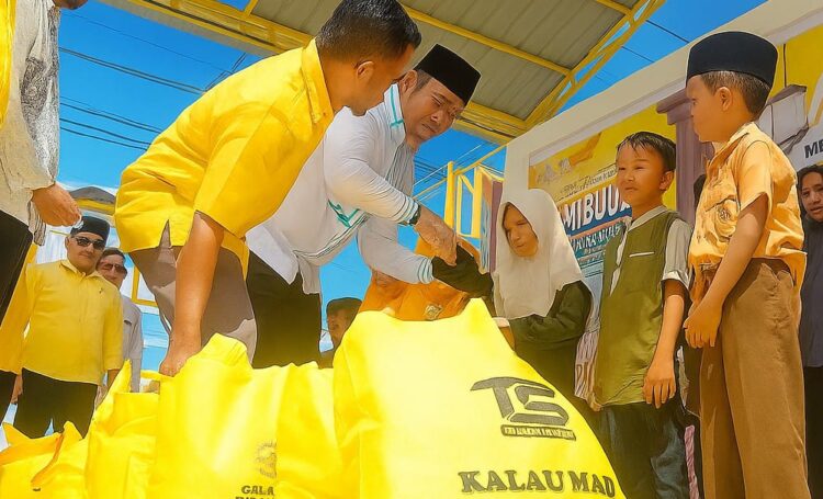 Maulid Nabi Dan Meriahkan HUT Ke-61, Golkar Pidie Santuni 30 Anak Yatim