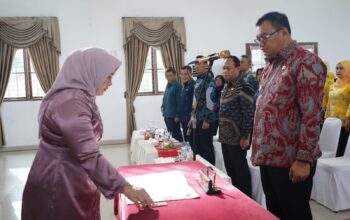 Ny. Jelita Asri Ludin Tambunan Dikukuhkan Sebagai Bunda Literasi