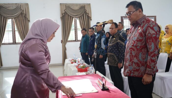 Ny. Jelita Asri Ludin Tambunan Dikukuhkan Sebagai Bunda Literasi