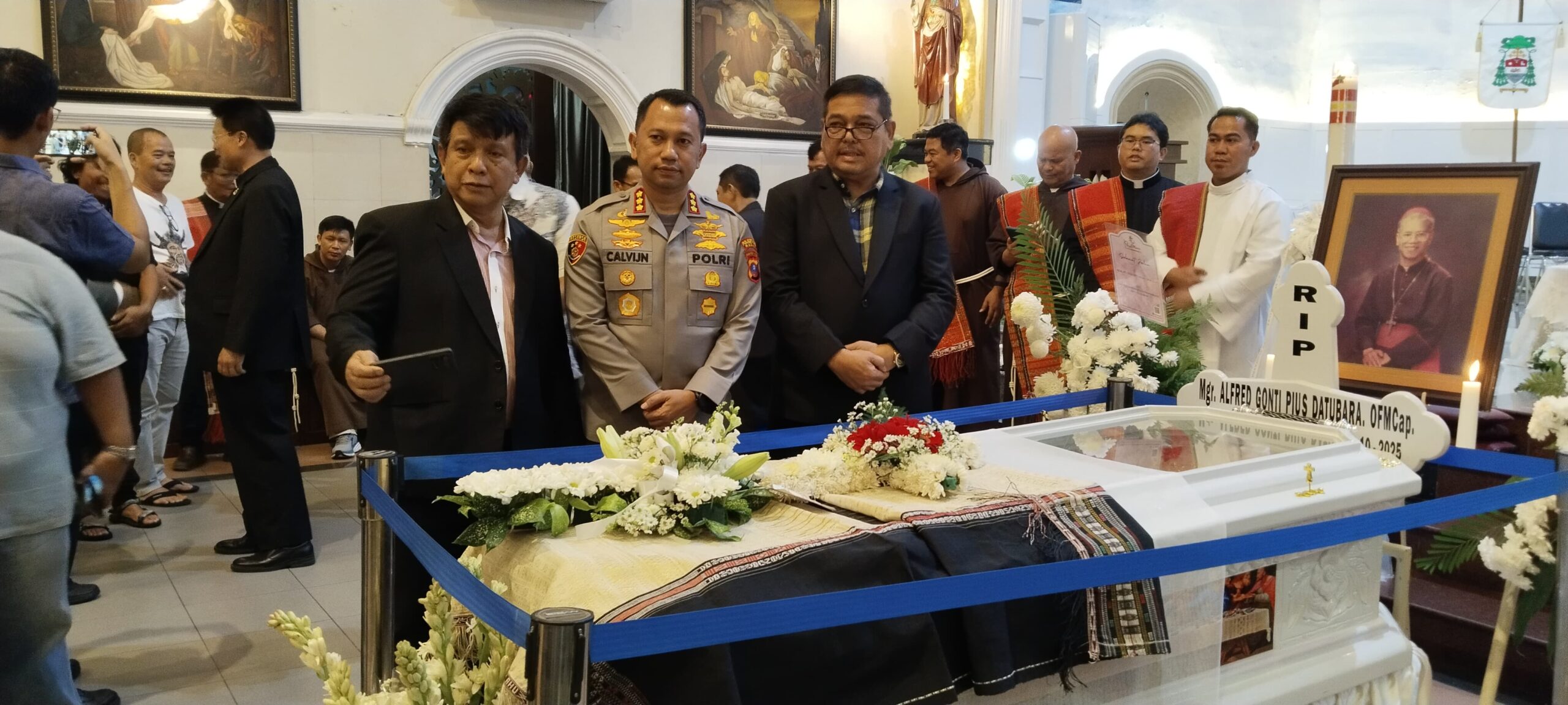 Uskup Agung Medan Meninggal, Kapolrestabes Medan Melayat Ke Gereja Katedral