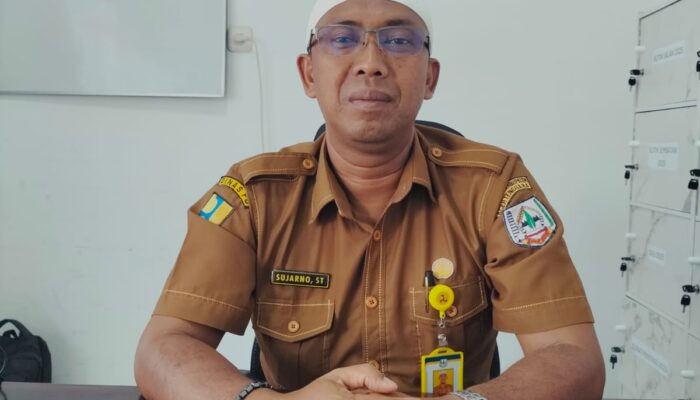 Dinas PUPR Agara Bersihkan Jalan
