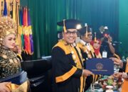 PNL Wisuda 904 Mahasiswa, Direktur Ajak Alumni Berbakti Pada Orang Tua